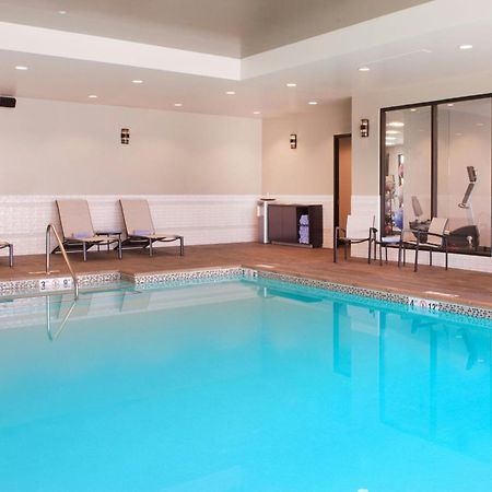 Springhill Suites By Marriott Bend Exterior photo